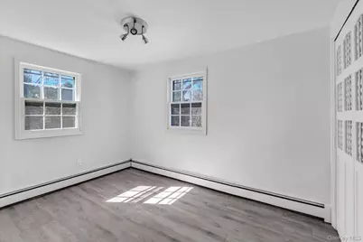 42 E 16th Street, Huntington Station, NY 11746 - Photo 18