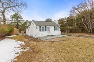 902 Old Medford Ave, Medford, NY 11763 - Photo 2