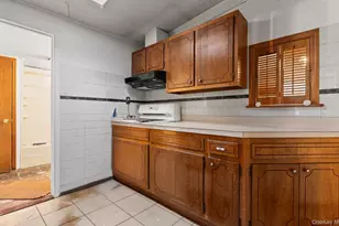 902 Old Medford Ave, Medford, NY 11763 - Photo 10