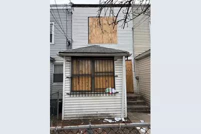 153-26 Foch Boulevard, Jamaica, NY 11434 - Photo 2