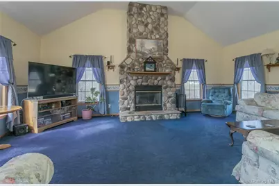 24 Sesame Street, Rock Tavern, NY 12575 - Photo 18