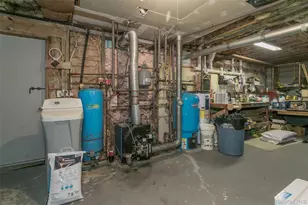 24 Sesame St, Rock Tavern, NY 12575 - Photo 32