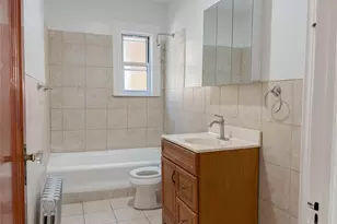 2863 Coddington Ave, Bronx, NY 10461 - Photo 10