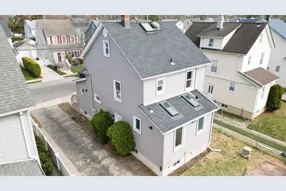 29 Everett Street, Lynbrook, NY 11563 - Photo 2