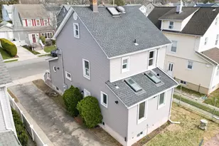 29 Everett St, Lynbrook, NY 11563 - Photo 2