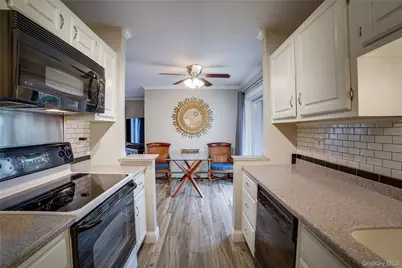 55 N Broadway #1-1, White Plains, NY 10601 - Photo 6