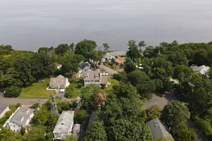 32 Neptune Rd, Rocky Point, NY 11778 - Photo 34