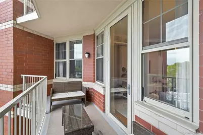 300 Mamaroneck Avenue #628, White Plains, NY 10605 - Photo 6