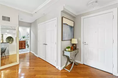 300 Mamaroneck Avenue #628, White Plains, NY 10605 - Photo 18