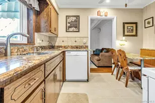 5 Sherwood Rd, Glen Cove, NY 11542 - Photo 10