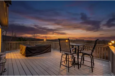 24 Sebastian Court, Hopewell Junction, NY 12533 - Photo 2