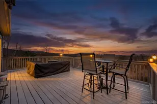 24 Sebastian Ct, Hopewell Junction, NY 12533 - Photo 2