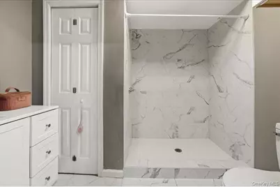 11 Island Trail, Mount Sinai, NY 11766 - Photo 18