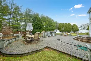 11 Island Trail, Mount Sinai, NY 11766 - Photo 22