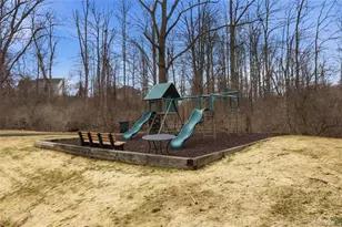 203 Williamsburg Dr, Mahopac, NY 10541 - Photo 34