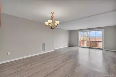203 Williamsburg Drive, Mahopac, NY 10541 - Photo 6