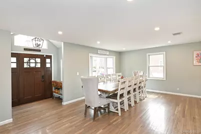 2457 New York Avenue, Melville, NY 11747 - Photo 8