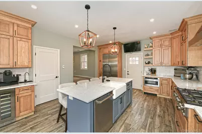 2457 New York Avenue, Melville, NY 11747 - Photo 12