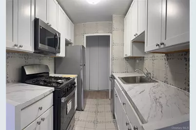 61-20 Grand Central Parkway #A 106, Forest Hills, NY 11375 - Photo 8