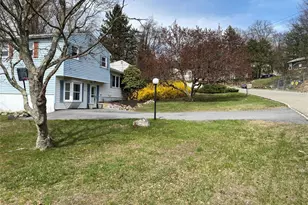 43 Duelk Ave, Monroe, NY 10950 - Photo 2