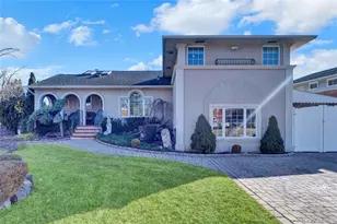 646 Kildare Crescent, Seaford, NY 11783 - Photo 40