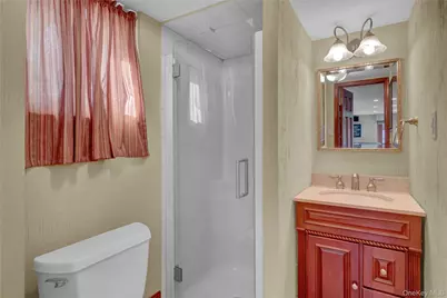 646 Kildare Crescent, Seaford, NY 11783 - Photo 28