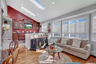 646 Kildare Crescent, Seaford, NY 11783 - Photo 8