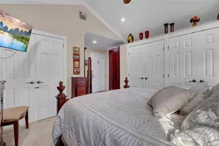 646 Kildare Crescent, Seaford, NY 11783 - Photo 18