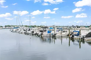 2 Burnett Ave, Bay Shore, NY 11706 - Photo 38