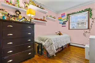 2 Burnett Ave, Bay Shore, NY 11706 - Photo 18