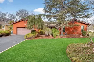 8 Augusta Ct, New City, NY 10956 - Photo 2