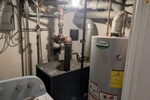 137-10 64th Rd, Flushing, NY 11367 - Photo 10