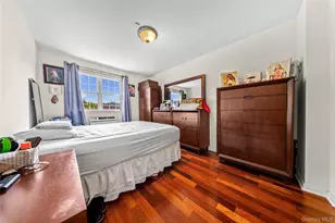 35-30 10th St, Astoria, NY 11106 - Photo 6