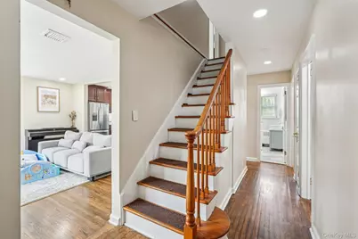 55 Sherwood Drive, Nanuet, NY 10954 - Photo 4