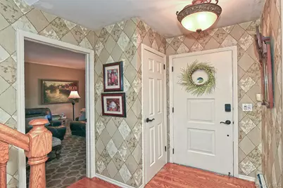 90 E 25th Street, Huntington Station, NY 11746 - Photo 4