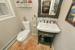 90 E 25th St, Huntington Station, NY 11746 - Photo 16