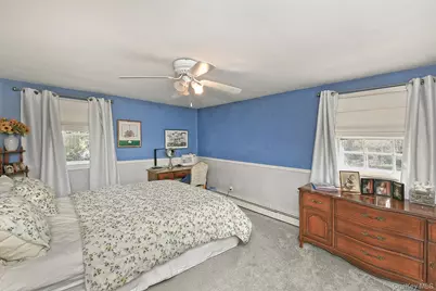 90 E 25th Street, Huntington Station, NY 11746 - Photo 24