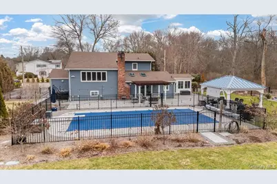 32 Branch Drive, Smithtown, NY 11787 - Photo 36