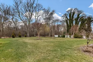 32 Branch Dr, Smithtown, NY 11787 - Photo 40