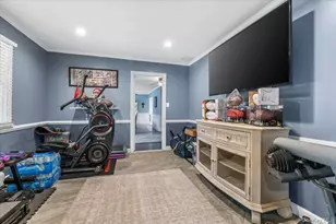 32 Branch Dr, Smithtown, NY 11787 - Photo 12