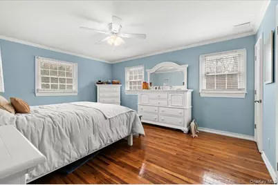 32 Branch Drive, Smithtown, NY 11787 - Photo 26