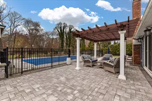 32 Branch Dr, Smithtown, NY 11787 - Photo 32