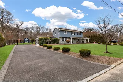 32 Branch Drive, Smithtown, NY 11787 - Photo 2