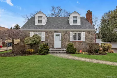 87 Powell Avenue, Merrick, NY 11566 - Photo 2