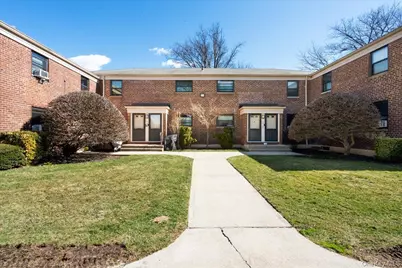 7343 217th Street #366B1, Oakland Gardens, NY 11364 - Photo 2