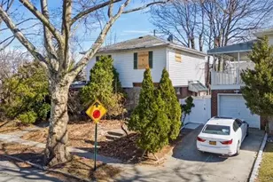 48-25 194th St, Fresh Meadows, NY 11365 - Photo 2