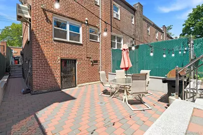 1822 Delancey Place, Bronx, NY 10462 - Photo 28