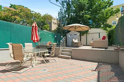 1822 Delancey Place, Bronx, NY 10462 - Photo 32