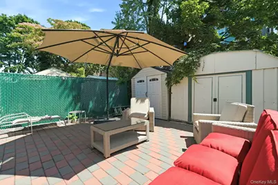 1822 Delancey Place, Bronx, NY 10462 - Photo 30