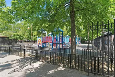 1822 Delancey Place, Bronx, NY 10462 - Photo 36